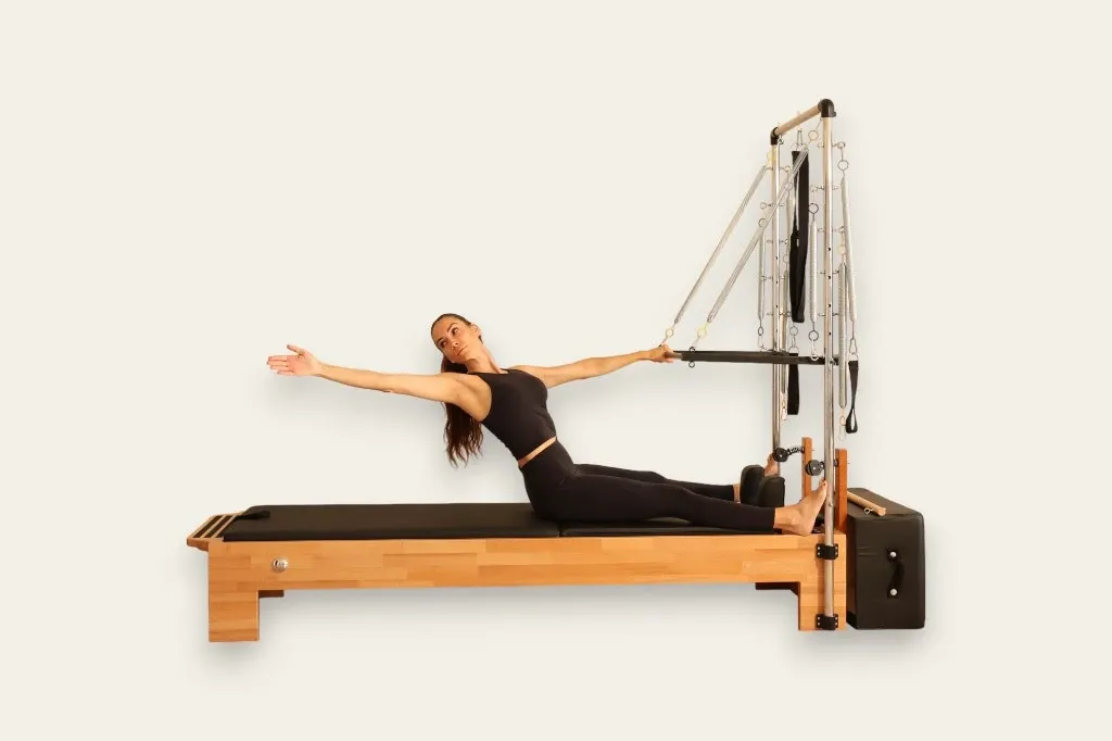 Tower Reformer - Side stretch exercise
